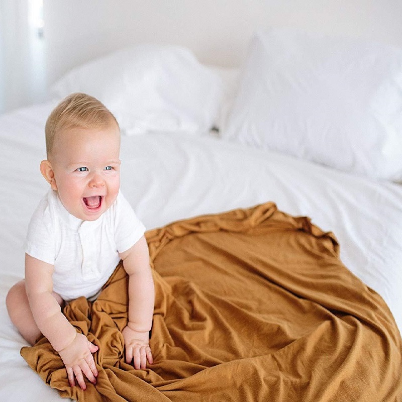 Selimut Bayi Warna Hitam Murni - Swaddle Blanket Muslin ulasan dan harga